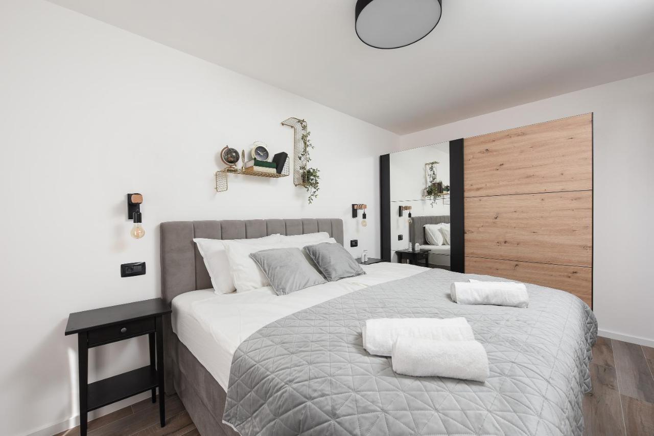 Aura Exclusive Apartment & Room 扎达尔 外观 照片