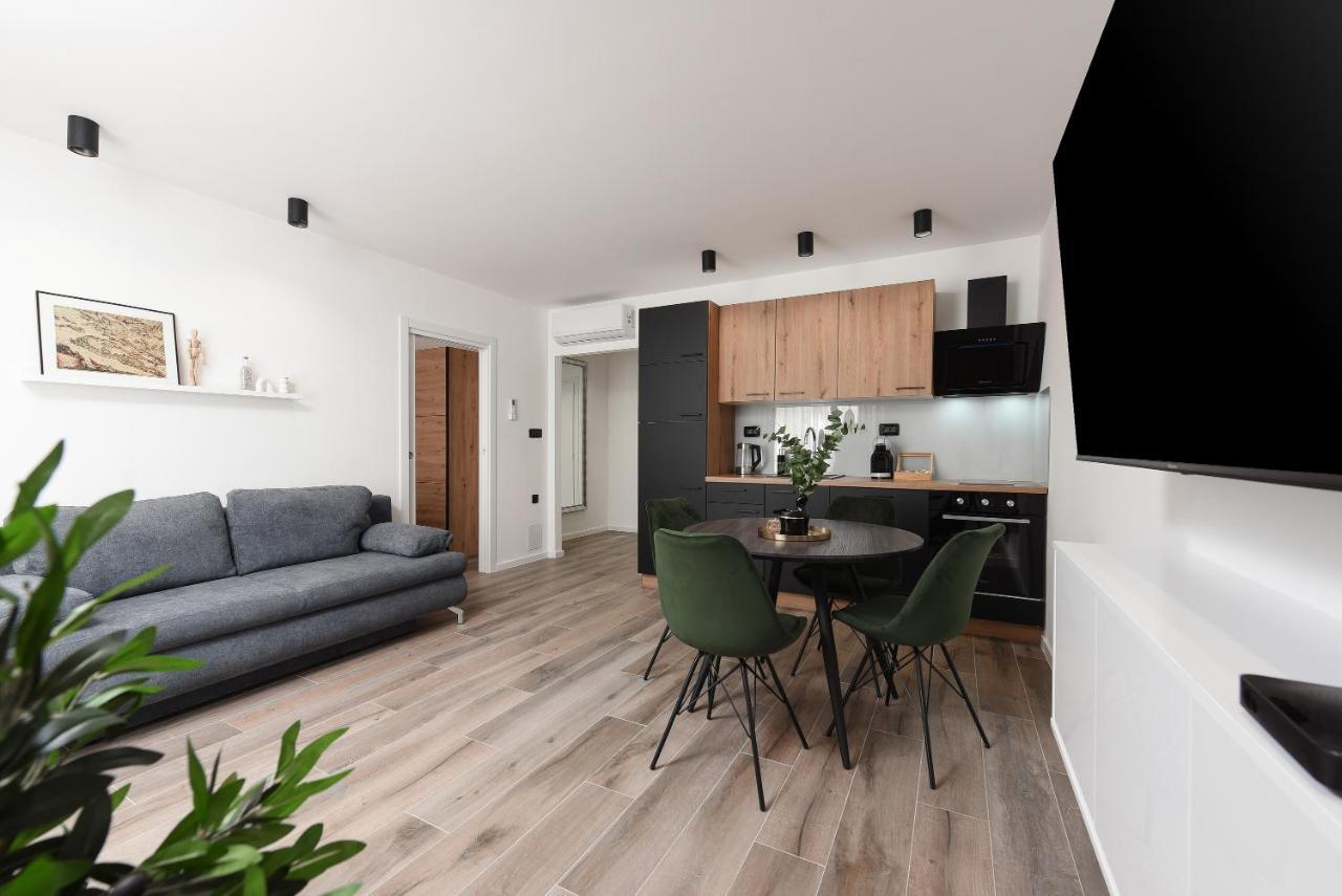 Aura Exclusive Apartment & Room 扎达尔 外观 照片